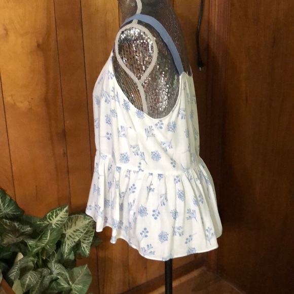 Your Story Flounced Tank Top - Picture 2 of 5